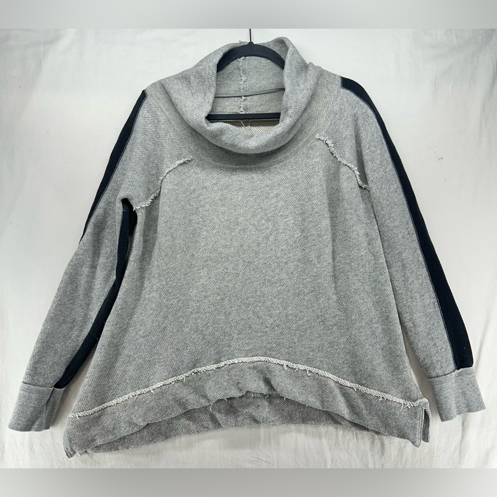 Free‎ People Yo Yo Cowl Neck Oversized Sweater Color Block Grey Black Size XS